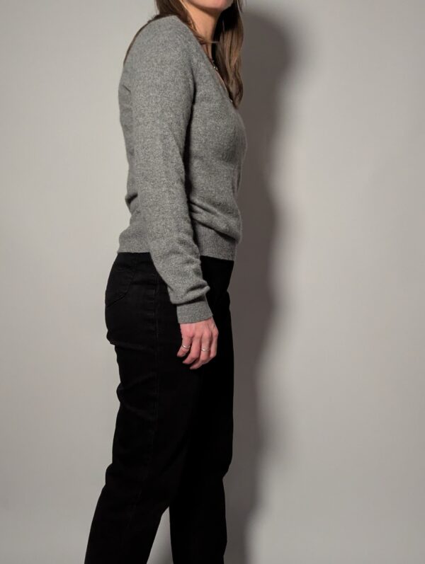 Softer than soft - sweater - 04