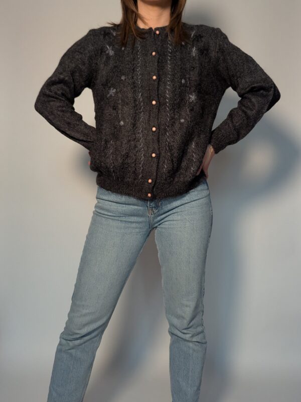 Stealth stitches - sweater - 02
