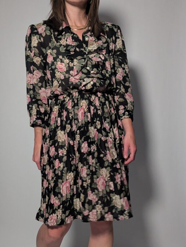 Pearl petals - 04 Pearl petals - 04