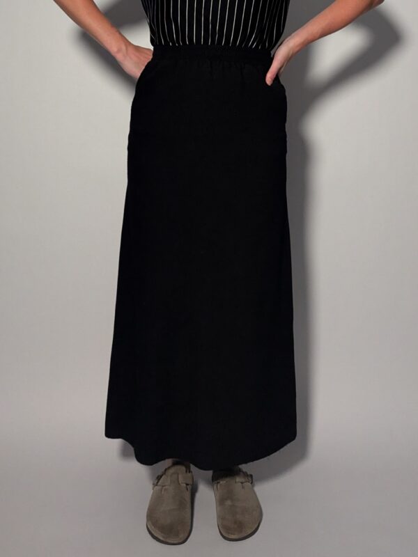 Sleek stretch - 01