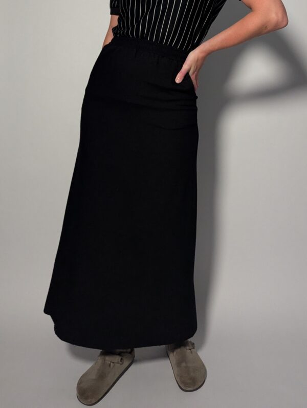 Sleek stretch - 03