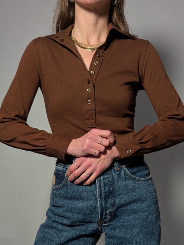 Vintage bruine top met knopen en grote kraag