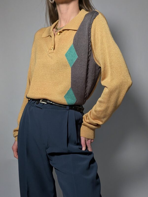 Vintage knit met een grafisch patroon in zachte aardetinten