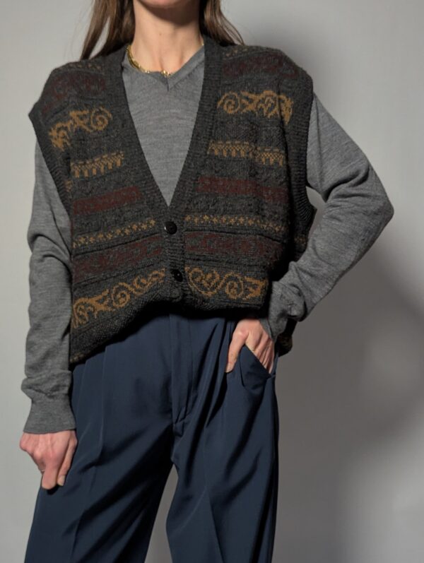 Een tijdloze grijze trui van 100% merinowol