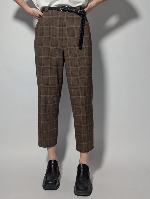 Bruine pantalon met subtiele ruit