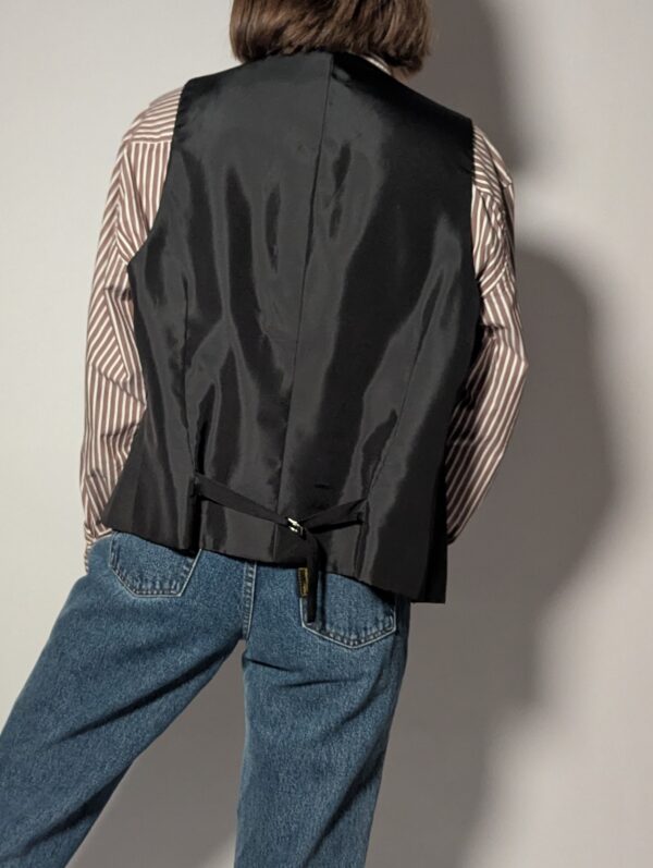 Vintage donkergrijze mouwloze gilet met knoopsluiting