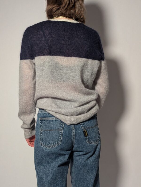 Vintage navy en grijze colourblock trui met zachte knit