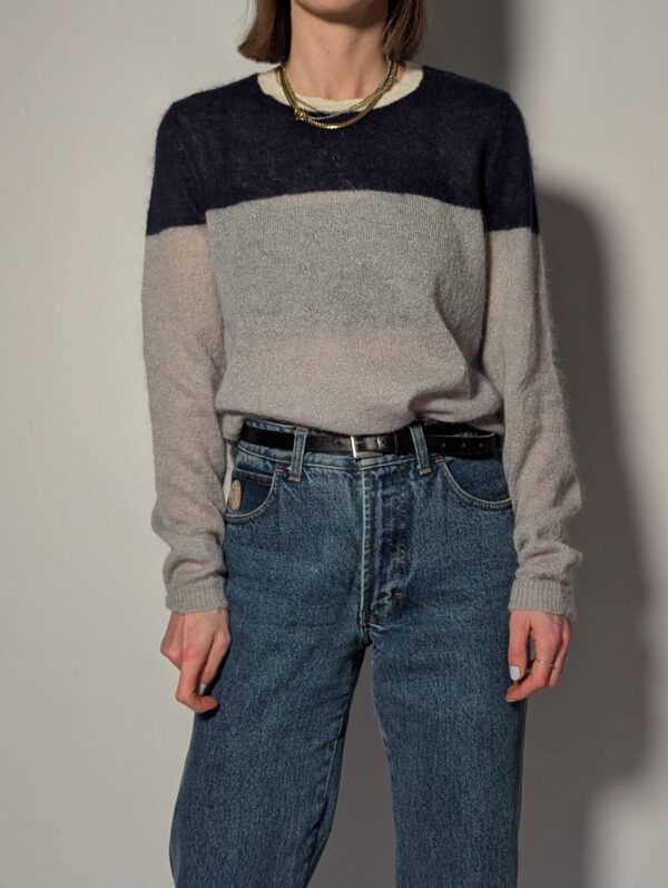Vintage navy en grijze colourblock trui met zachte knit