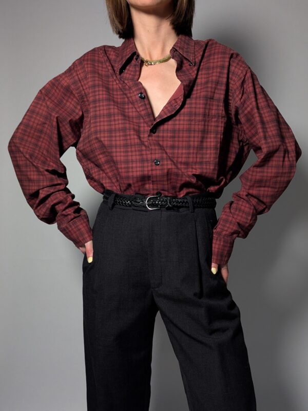 Roodbruine blouse met fijn ruitpatroon en lange mouwen