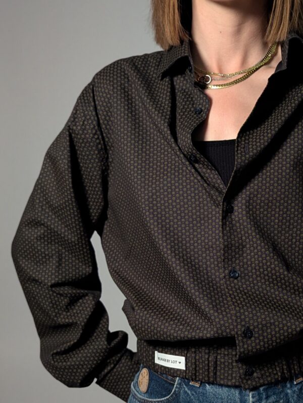 Upcycled vintage blouse met micro-print en elastische zoom – (RE)MADE BY LOT