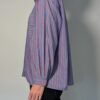 Vintage gestreepte blouse met lange mouwen in blauw en roze met borstzak en relaxte pasvorm.