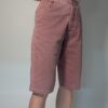 Vintage oudroze denim bermuda met hoge taille en rechte pasvorm.
