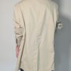 Vintage oversized blazer in zachte zandkleur met rechte pasvorm en klassieke tailored details.