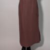 Vintage lange aubergine rok met hoge taille, rechte pasvorm, cargo pocket aan de zijkant en split onderaan.