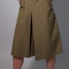 Olive flow 03 Vintage katoenen culotte in olijfgroen met hoge taille, wijde cropped pijpen en strikceintuur.